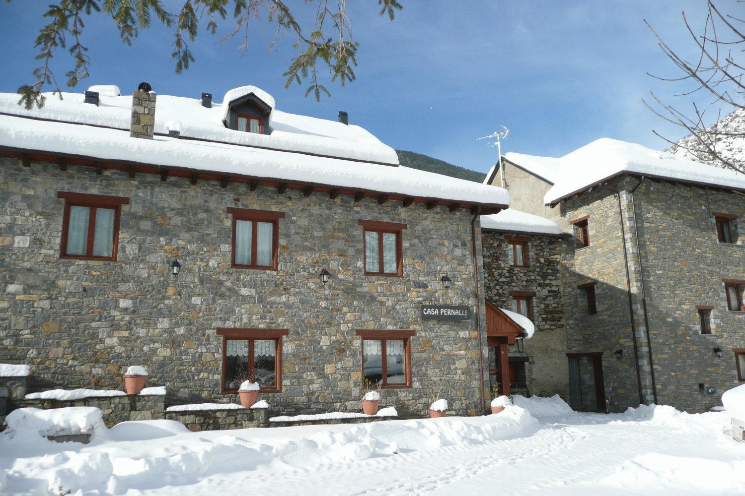 Hostal Pernalle Erill la Vall Exterior photo